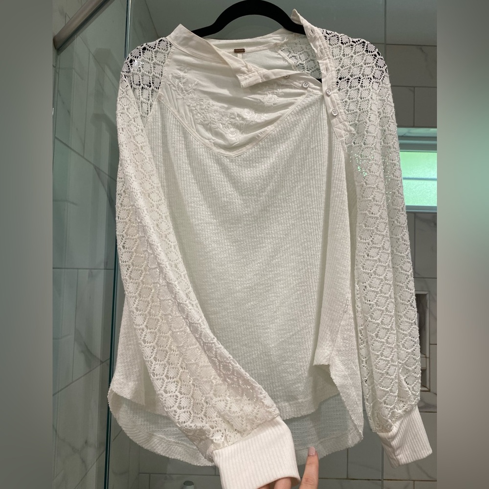 FREE PEOPLE Thermal top with lace detail